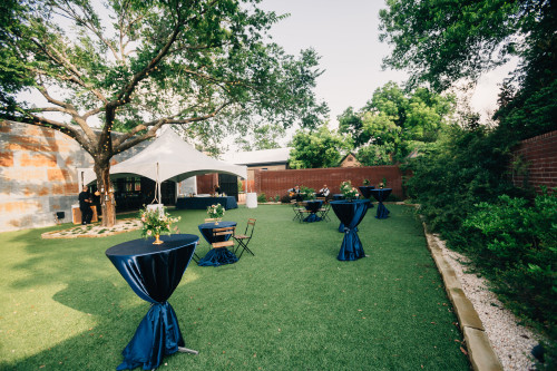 Wedding Cocktail Party Reception, Union on Eighth in Georgetown, Texas | EntertainingLife.com