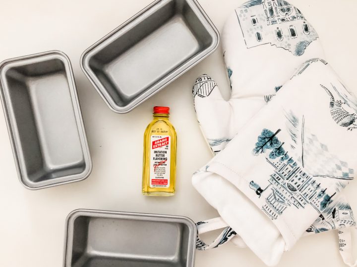 Mini loaf pans, imitation butter extract and Texas Toile pot holders and mitt